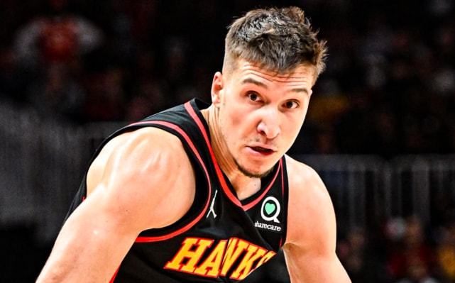 云达不莱梅vs沃尔夫斯堡：菅原由势、施密德首发，埃里克森、阿诺德出战（不莱梅对阵狼堡：菅原由势、施密德先发，埃里克森与阿诺德出场）