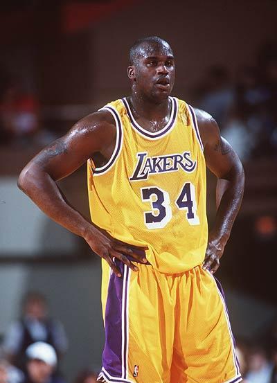 为何亲斯内德？穆帅：斯内德给了我三冠王，那是最棒的一年（穆帅谈为何偏爱斯内德：三冠功臣成就我最辉煌一年）