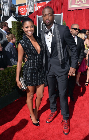 科尔：我们的掩护方式现在看不一定独特，但在六七年前是的（科尔：如今我们的掩护未必独特，六七年前却独树一帜）