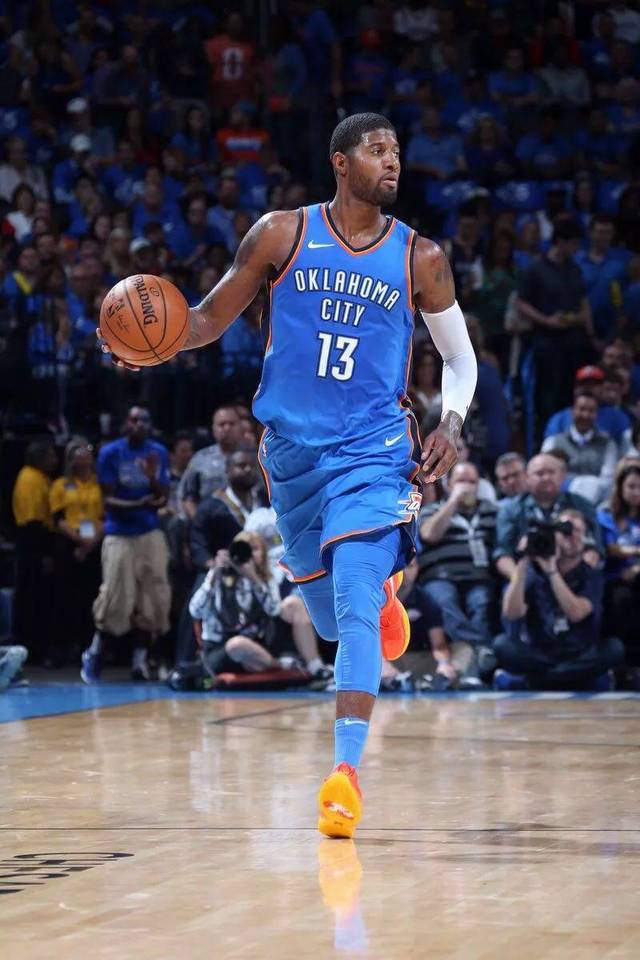 中国队在米兰冬奥会冰壶落选赛中以5-2战胜菲律宾队，取得三连胜，成为唯一全胜队伍。（米兰冬奥冰壶落选赛：中国队5比2胜菲律宾，豪取三连胜成唯一全胜队）